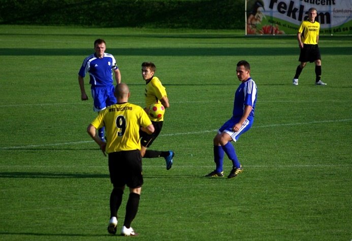 Wygrana Olimpii 2004 po zaciętym meczu