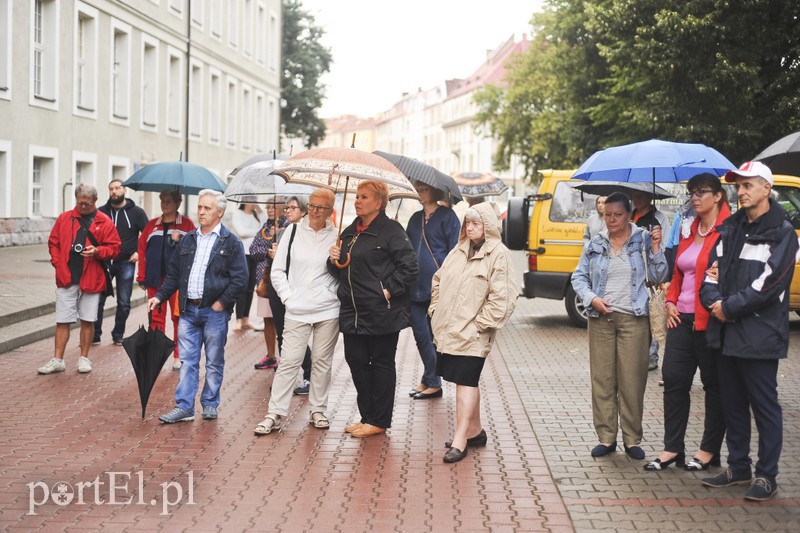 Pikiety będą, ale co tydzień