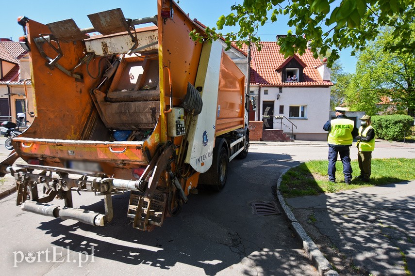 Tragiczne potrącenie na ul. Cichej, nie żyje 84-letnia kobieta