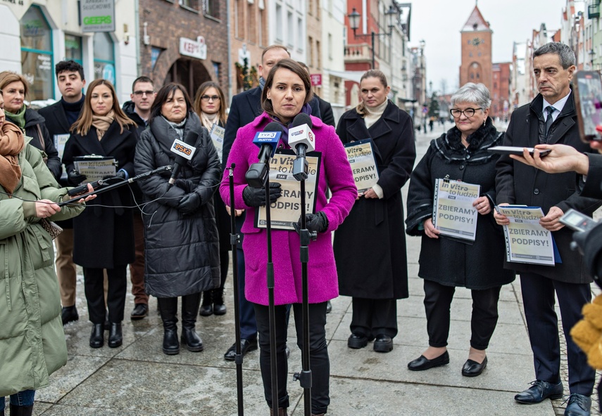 Zbierali podpisy za refundacją in vitro