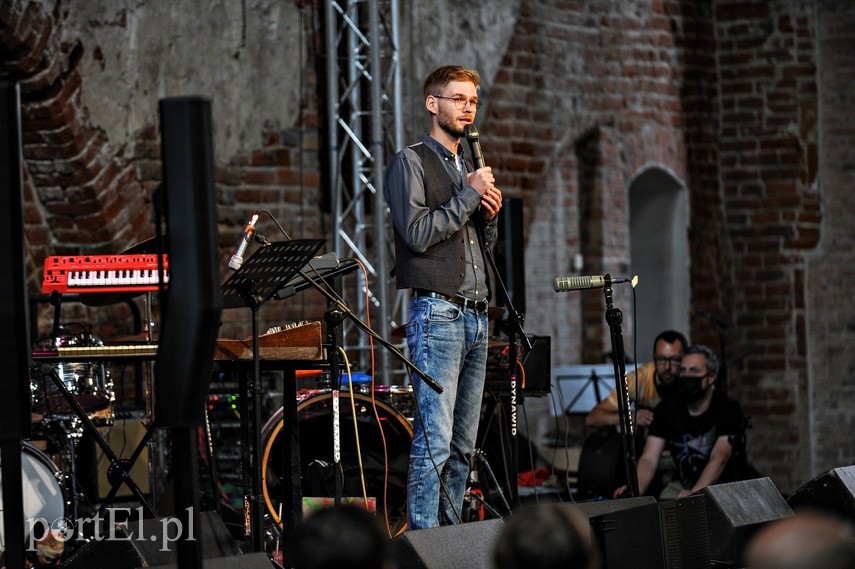 Jazz ponad wirusem