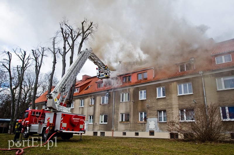  Pożar na Sadowej, mieszkańcy ewakuowani