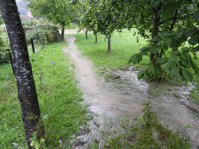 Strumyk w Suchaczu znów się dał we znaki