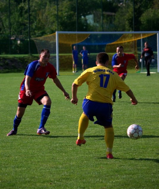 Derbowe zwycięstwo Olimpii 2004