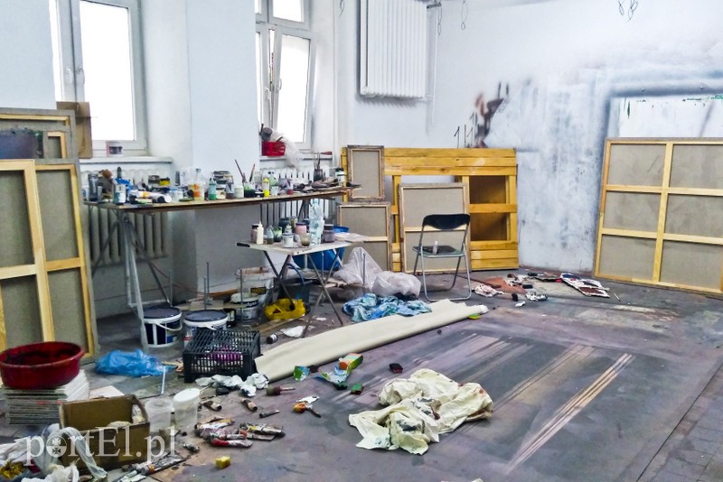 W pracowni artysty, czyli za Kulisami