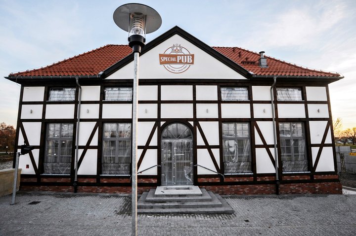 Kiedyś giełda, teraz pub