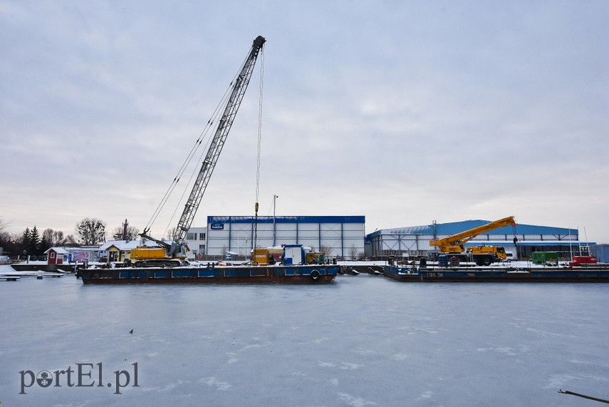 Zamarznięty port w Tolkmicku