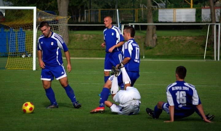 Pewne zwycięstwo Olimpii 2004