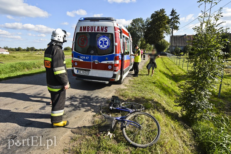 Potrącenie nietrzeźwej rowerzystki w Krzewsku
