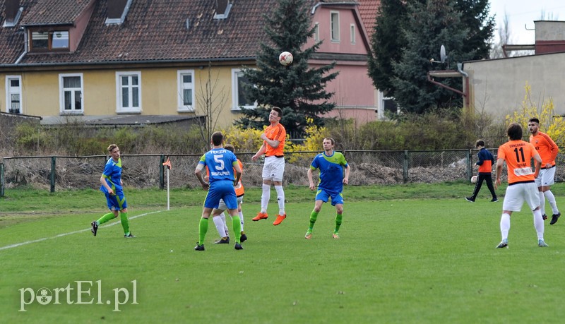 Tylko remis z wiceliderem