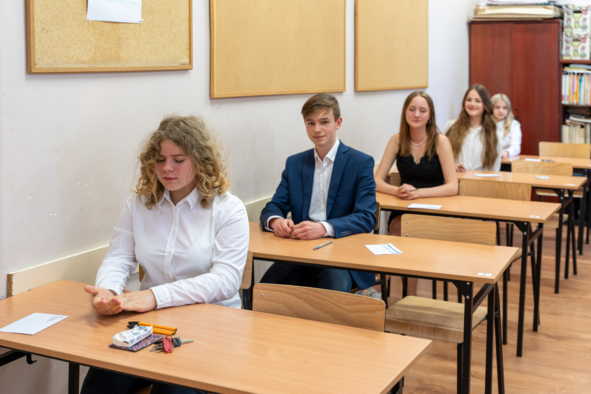 Oblać nie można, ale podejść trzeba. Ósmoklasiści kontra polski