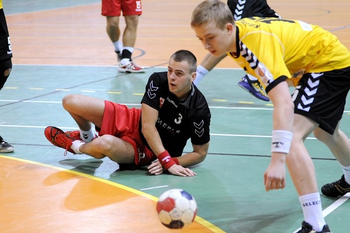 Małe derby dla Meblarzy