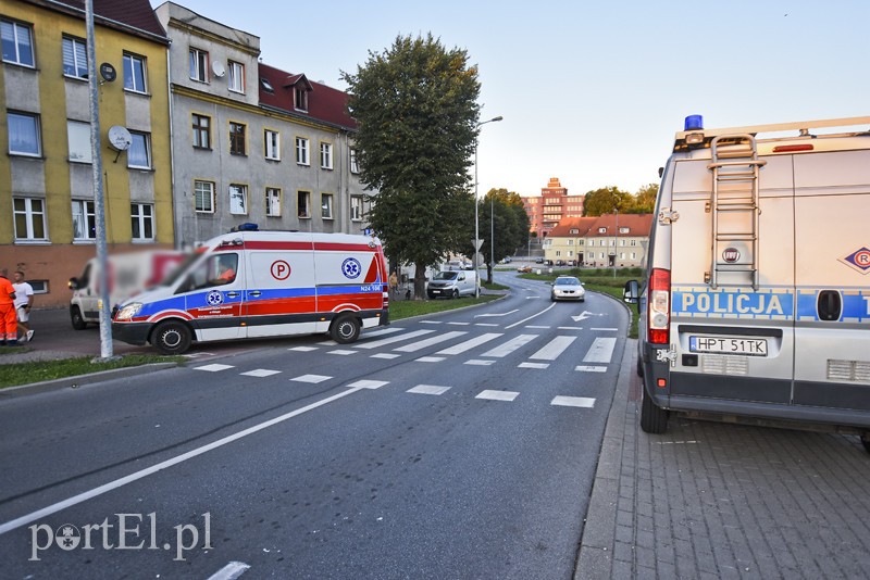 Potrącenie na ul. Górnośląskiej, matka z 2-letnim dzieckiem w szpitalu