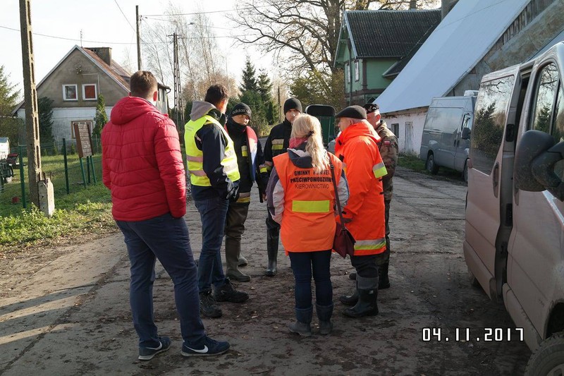 Walczą z zatorami, liczą na pogodę