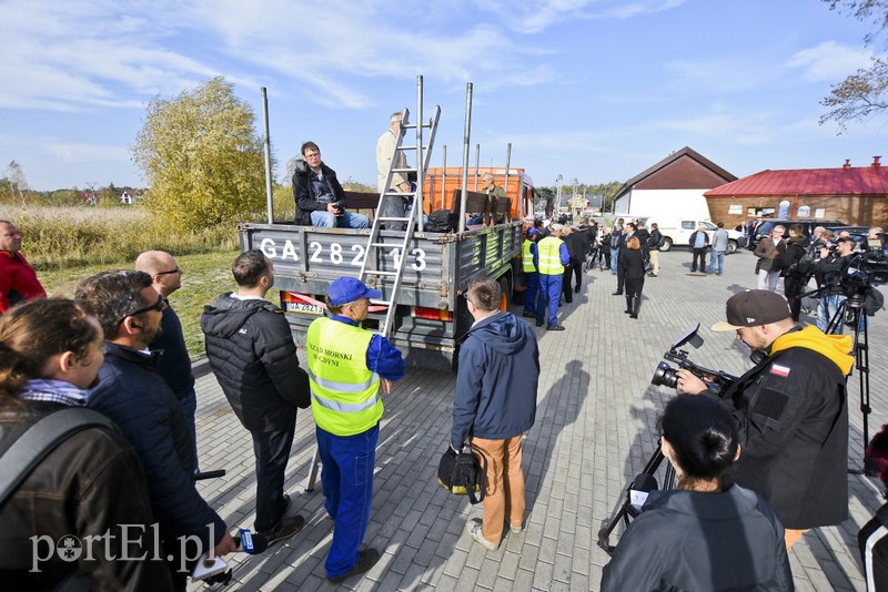 Jak prezes PiS na Mierzei kopał