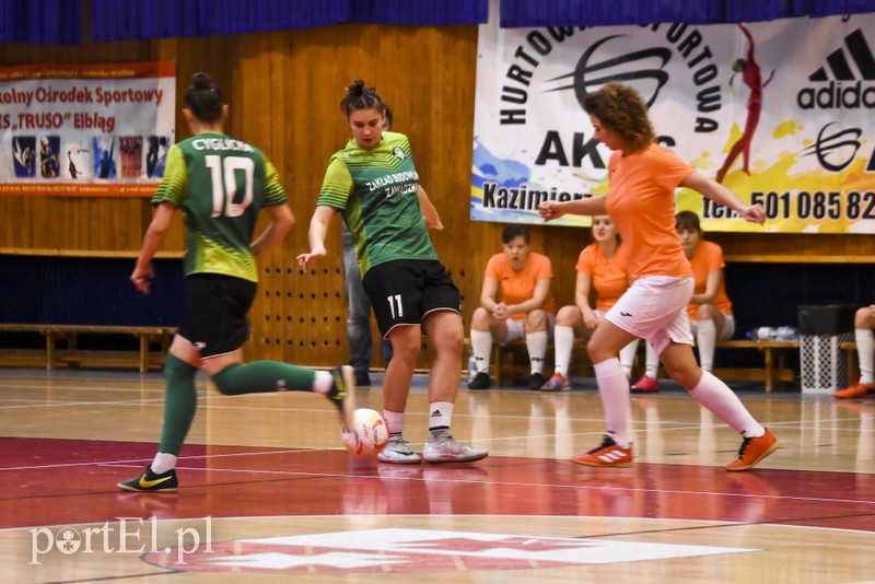 Lew wygrywa w turnieju Hanza Cup