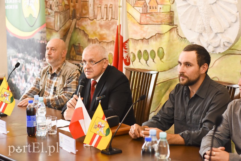 Tunelu nie ma, ale będą kopać dalej