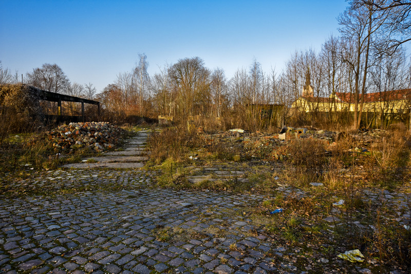 Teren nad rzeką, który trudno sprzedać