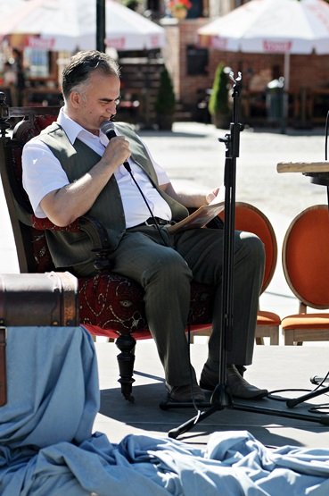 Życzenia od hrabiego, Zemsta w prezencie