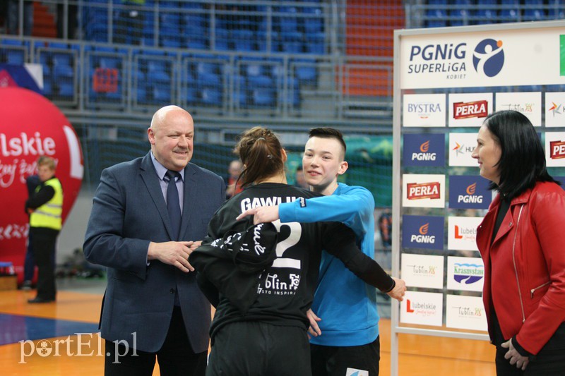 Start przegrywa z liderem
