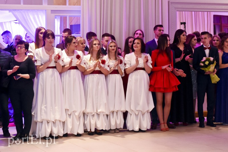 IV LO: Studniówka ze sportowym akcentem