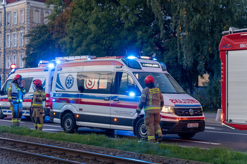Wypadek na al. Grunwaldzkiej, trzy osoby w szpitalu.