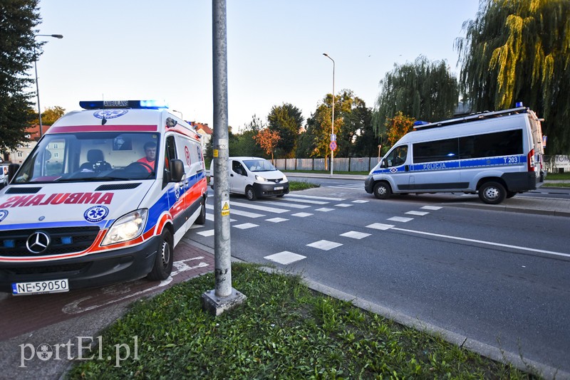 Potrącenie na ul. Górnośląskiej, matka z 2-letnim dzieckiem w szpitalu