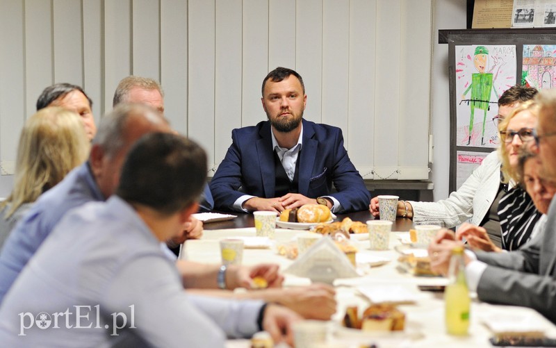Radość, ale umiarkowana