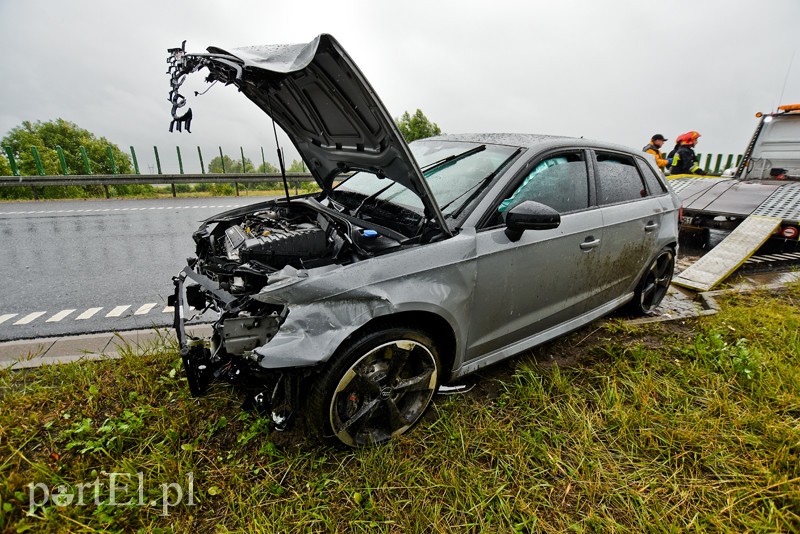 Wypadek na siódemce. Kierowcy stoją w korku