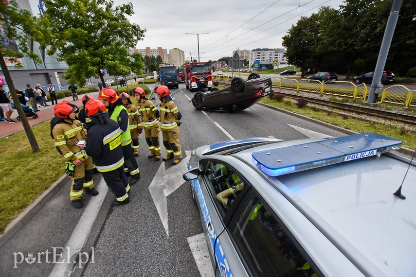 Dachował na Ogólnej