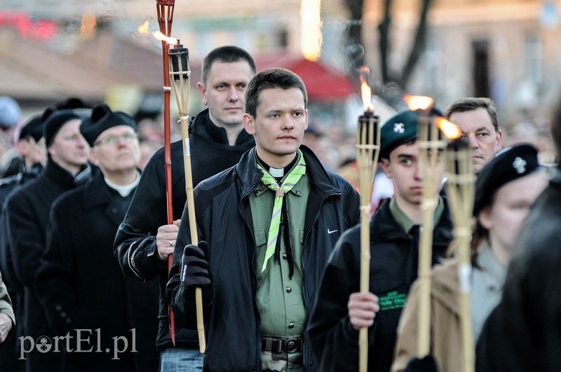 Tysiące wiernych przeszło przez miasto