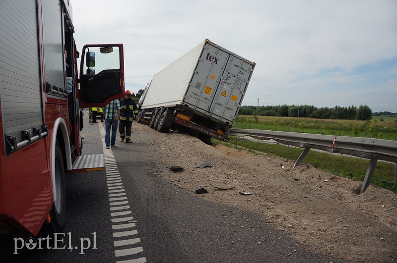 Wypadek na siódemce, utrudnienia w ruchu 