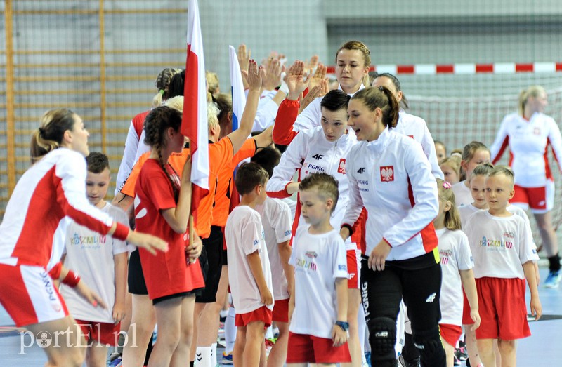 Elblążanie kibicowali Polkom w Koszalinie. Cztery bramki piłkarki Startu