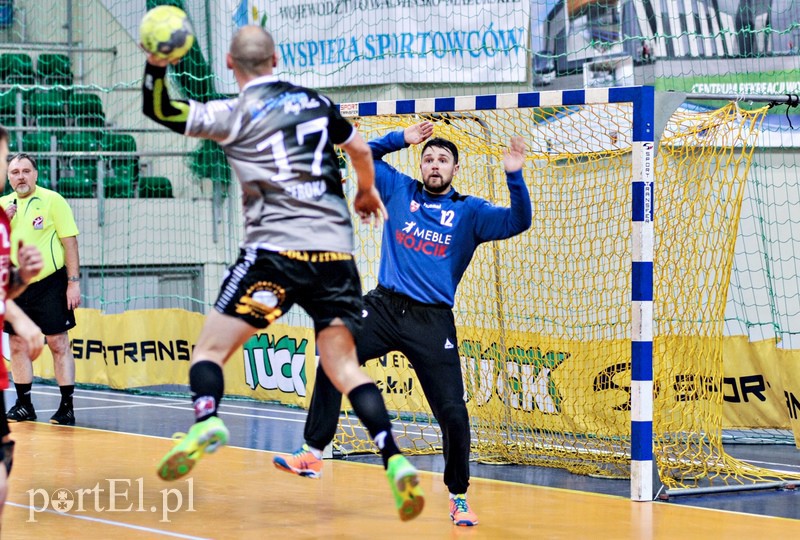 Meblarze bliscy pokonania superligowca 