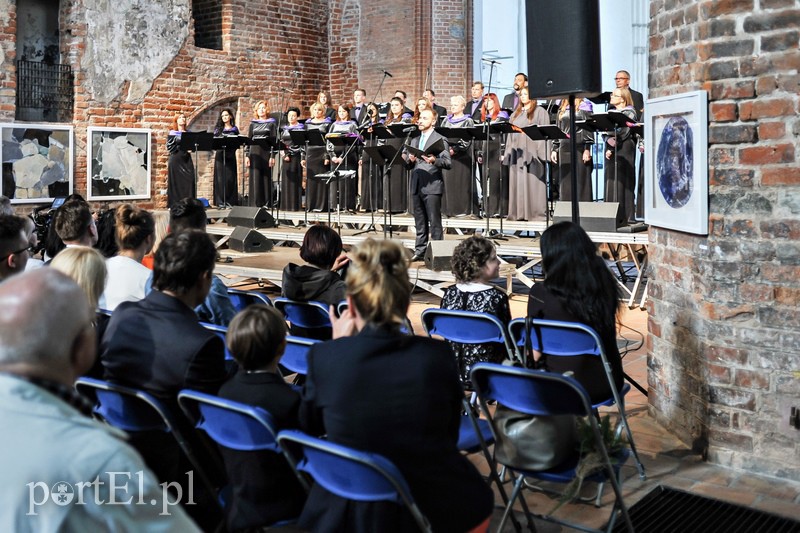 Cantata w Galerii El: były nawet tańce