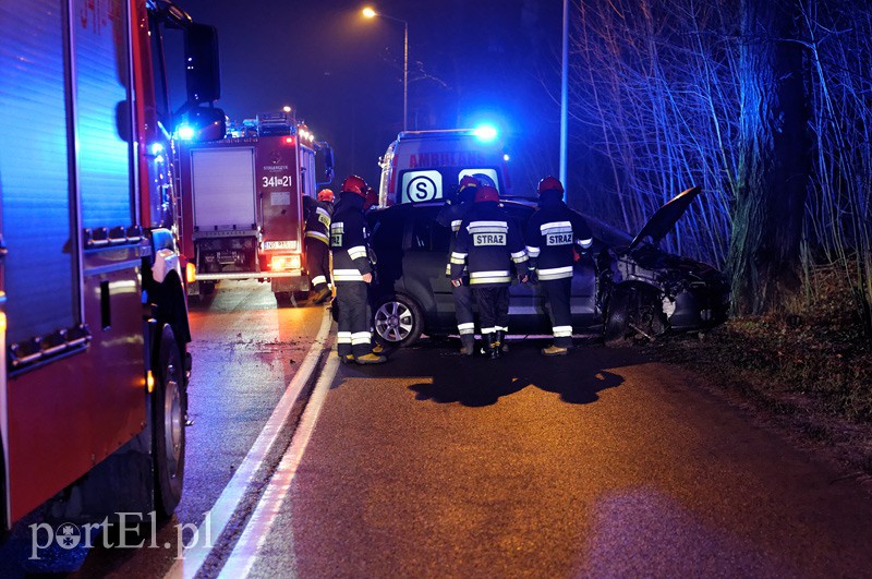 Wypadek w Dąbrowie: jedna osoba ranna