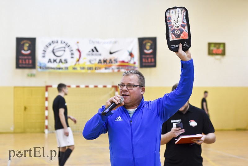 W Tolkmicku grają w futsal i pomagają