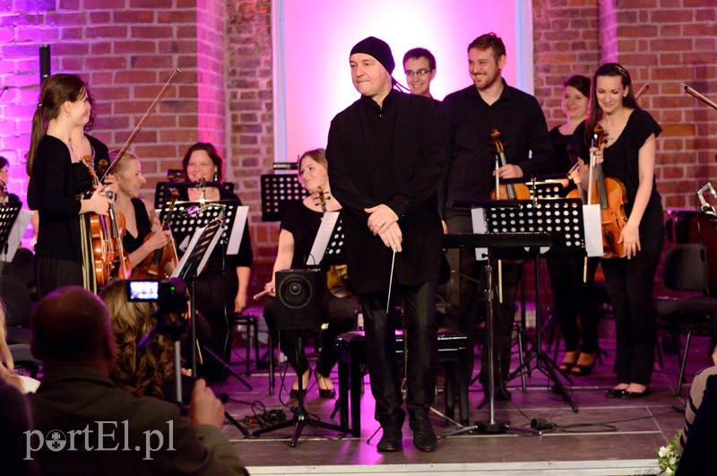 Elbląg o zmierzchu, czyli EOK i chłopak z gitarą