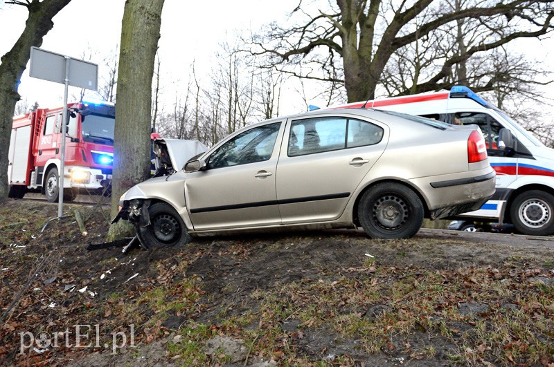 Wypadek na Fromborskiej: dwie osoby ranne