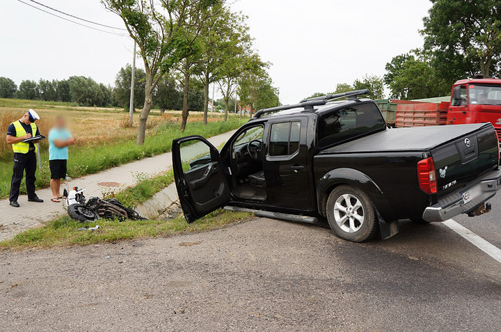 Wypadek w Kazimierzowie: ranny motocyklista w szpitalu