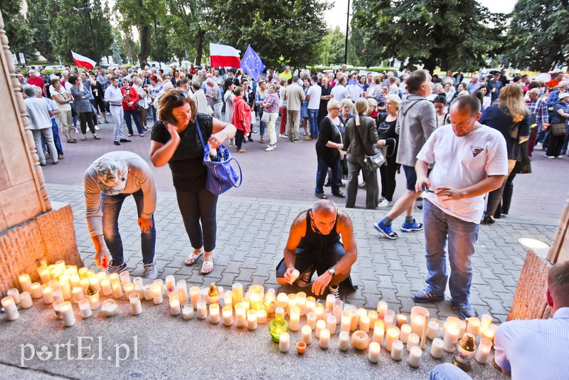 Protest pod sądem 