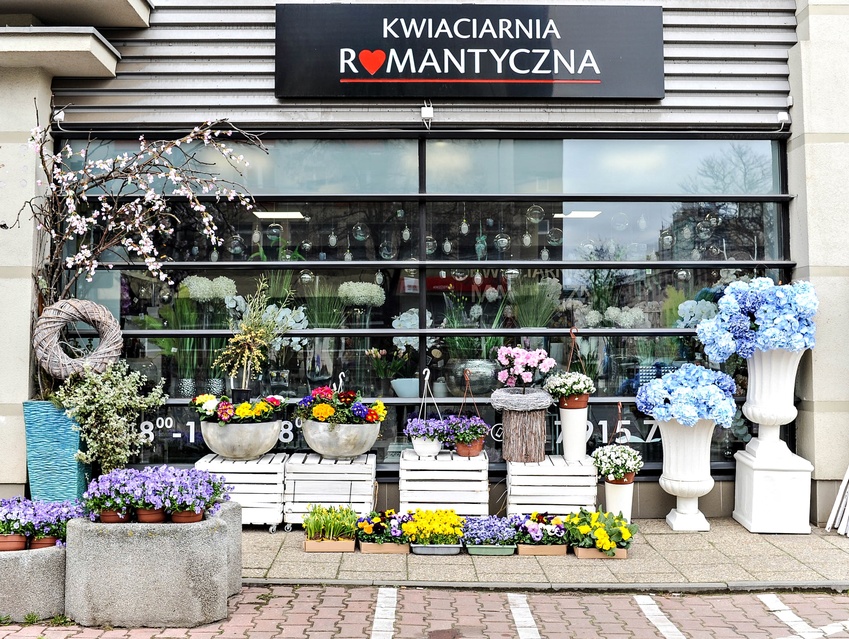 Zostań w domu, ale ciesz się wiosną z Kwiaciarnią Romantyczna