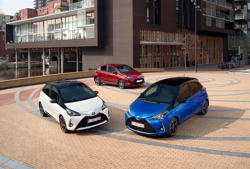 Hybrydy Toyoty są chętnie kupowane