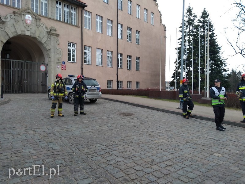 Alarm bombowy w Urzędzie Miejskim