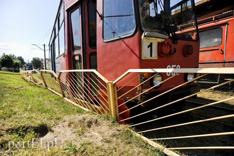 Tramwaj wypadł z torów