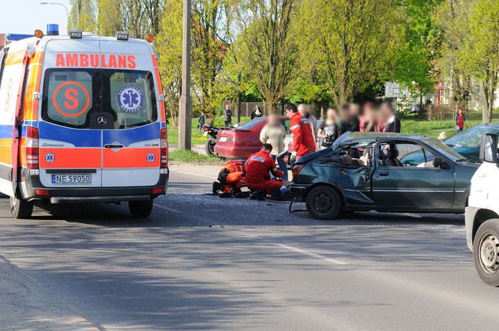 Wypadek na Sienkiewicza: motocyklista w szpitalu