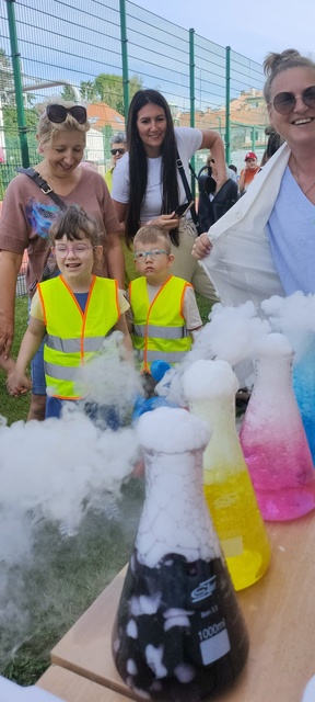 Festyn „Zobacz Uśmiech połączył pokolenia i rozpoczął wakacje w wyjątkowej atmosferze