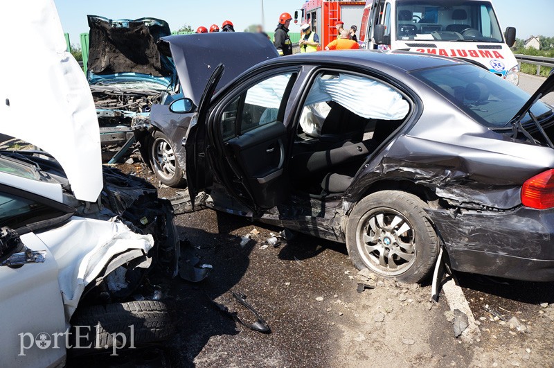 Wypadek na obwodnicy: dwie osoby ranne