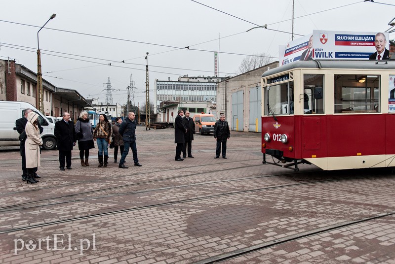 Wybory, tramwaj i miliony zdobyte dwa lata temu