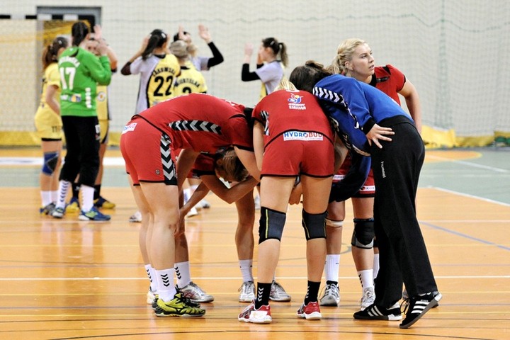Oddala sie szansa gry w fazie play-off